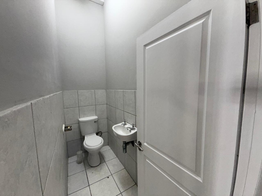 To Let commercial Property for Rent in Knysna Central Western Cape